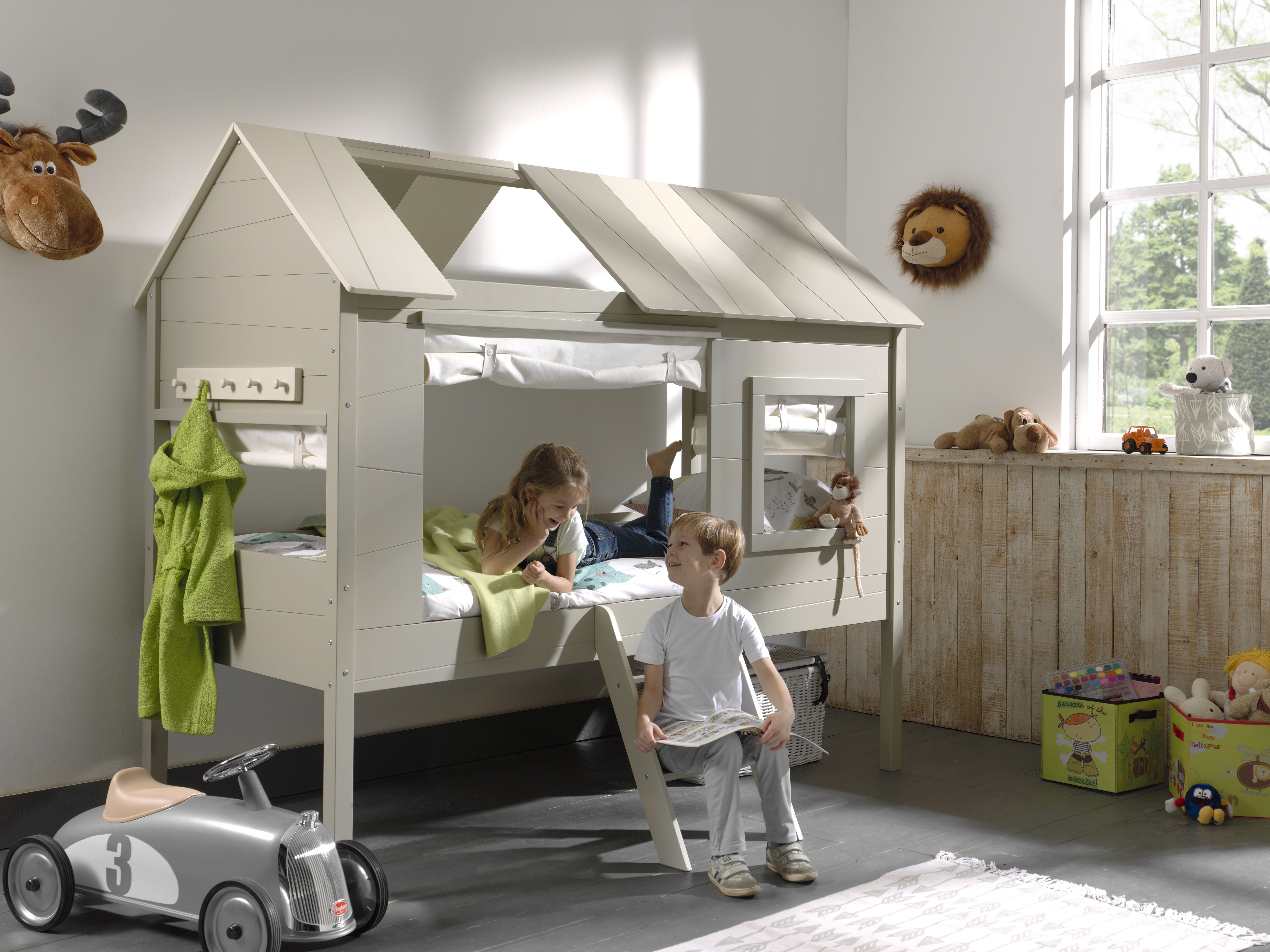 Vipack Charlotte Kids Treehouse Bed With Fabric Blinds - Grey & Beige