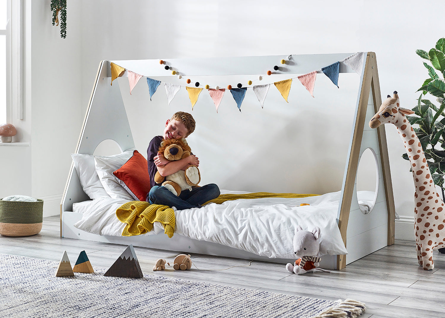Julian Bowen Festival Tent Bed - White
