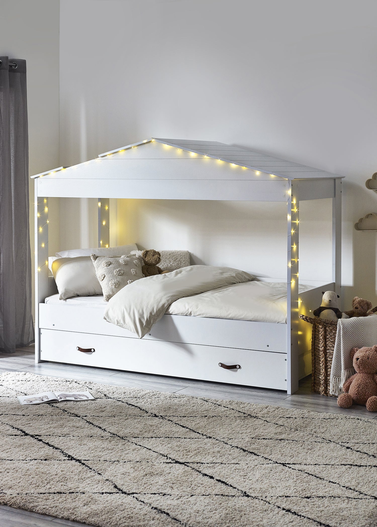 Julian Bowen Hazel Low Sleeper - White