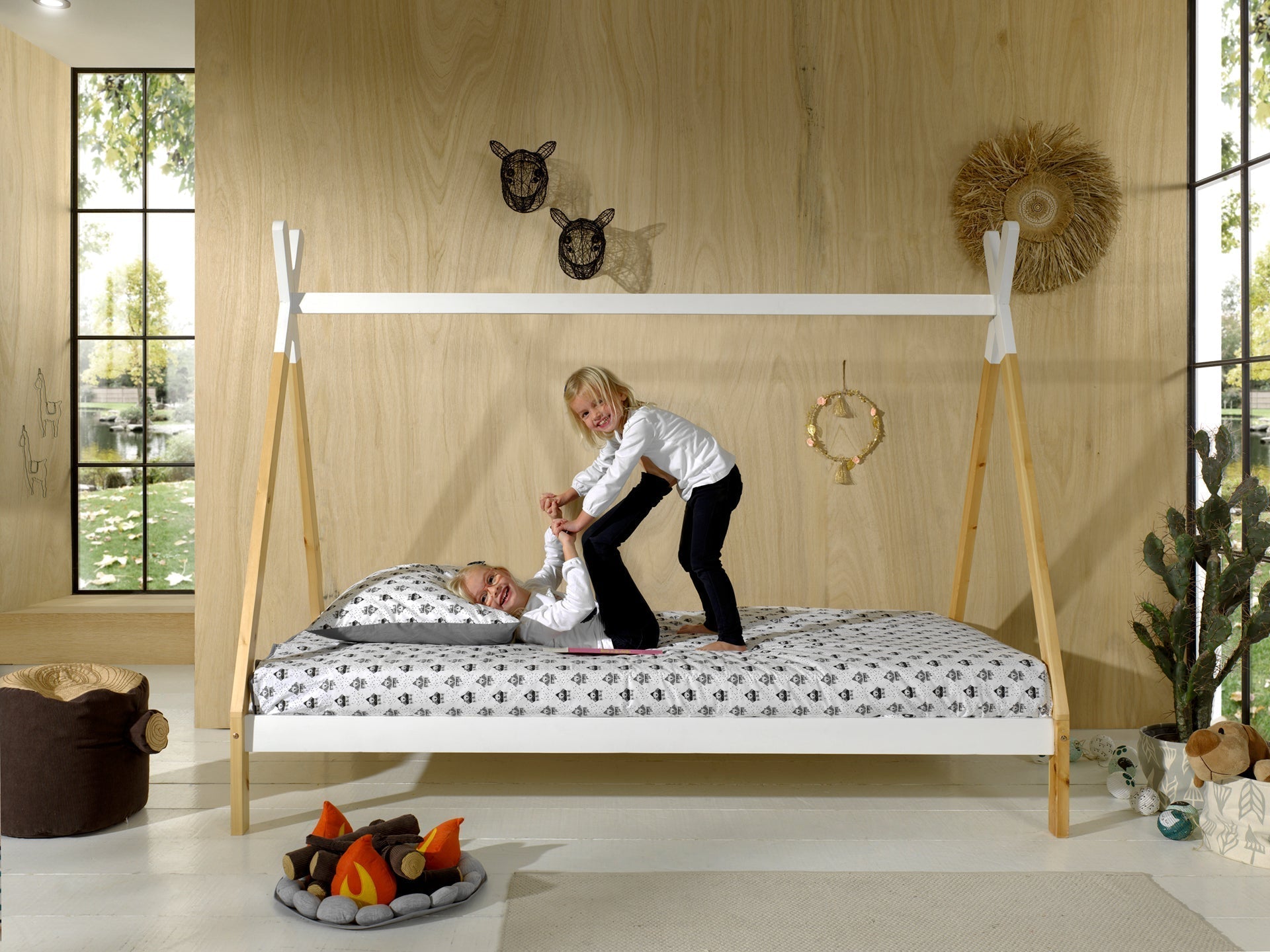 Vipack Tipi LP Kids Bed - Natural & White